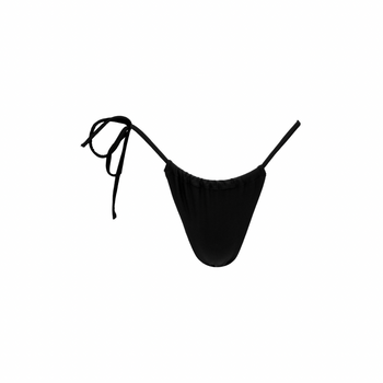 LECCA // BLACK